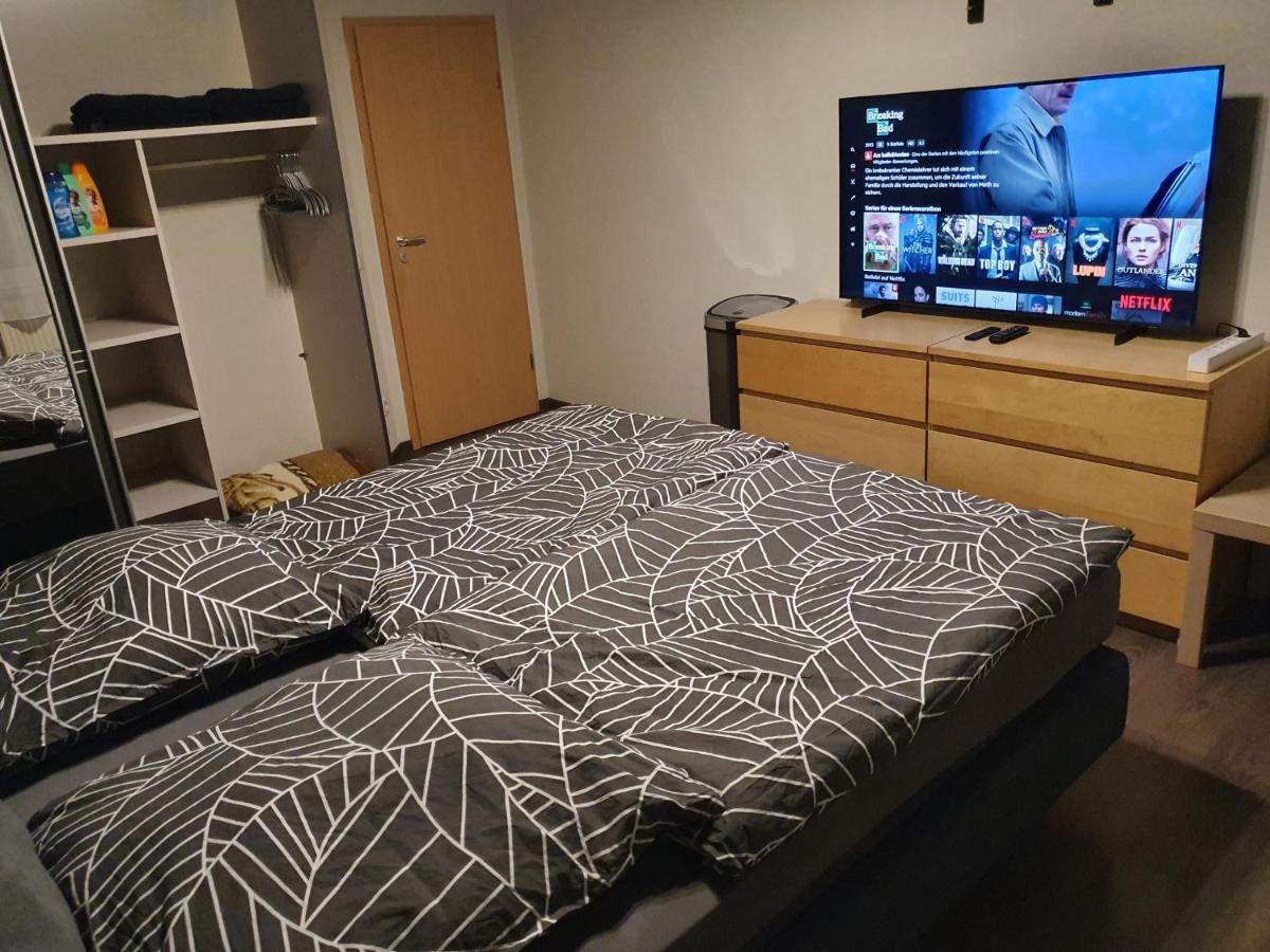 Schlafzimmer, Ruhige Lage In Meppen --- Check-In Mit Schluesselkasten Exterior photo